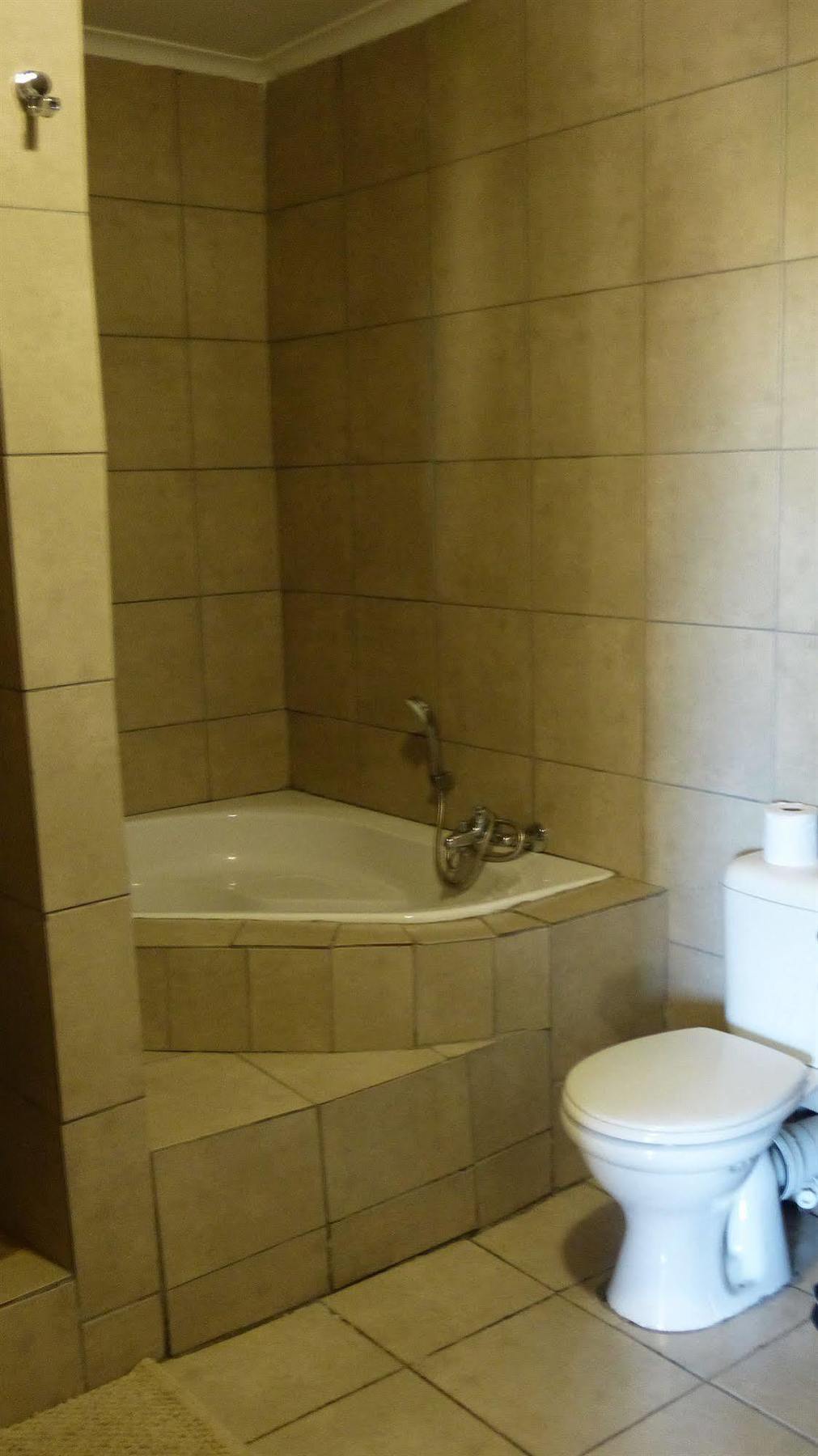 African Sands Guesthouse Load Shedding Free บลูมฟอนเทน ภายนอก รูปภาพ